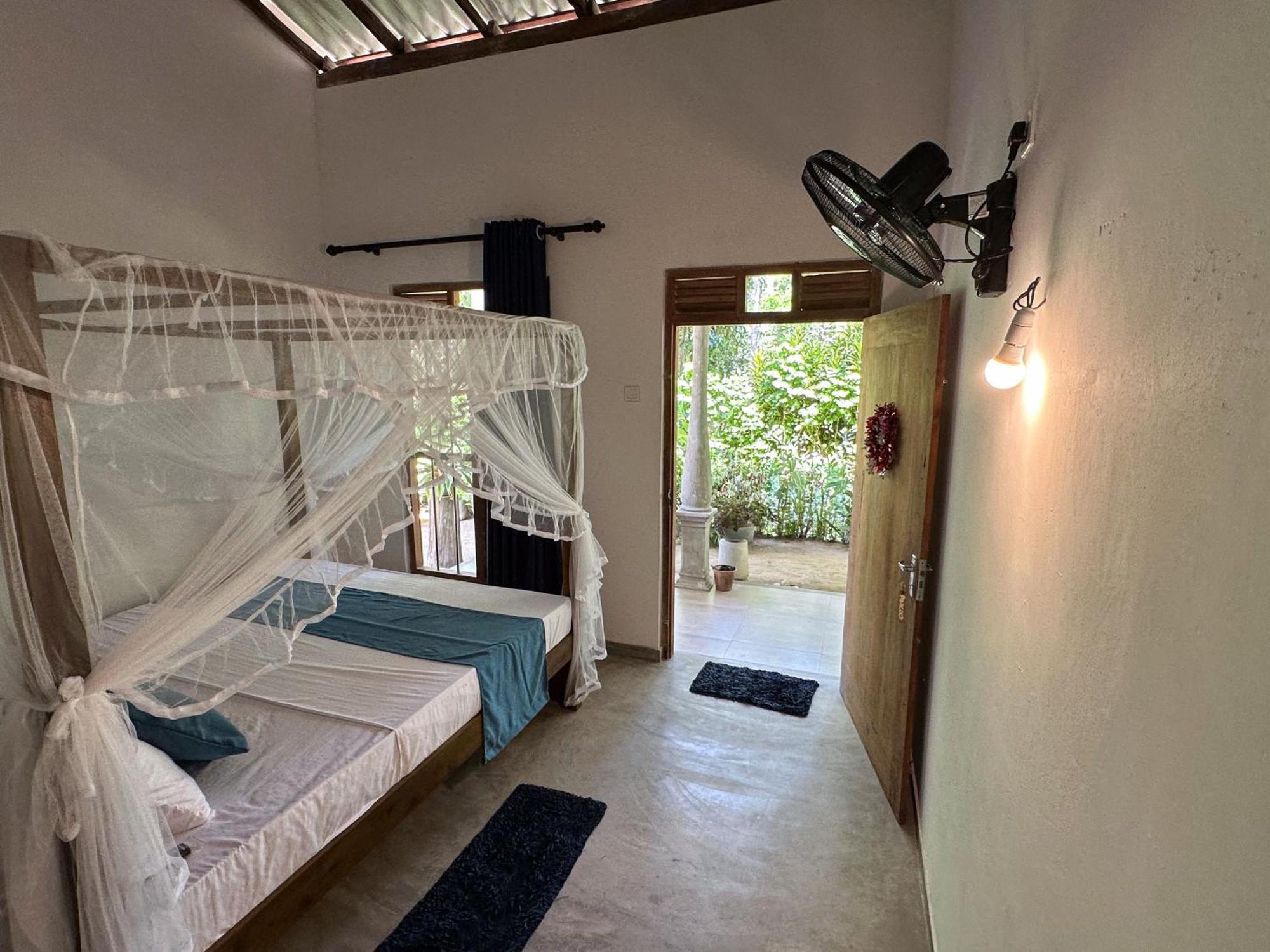 Midigama Inn Ahangama Exterior photo